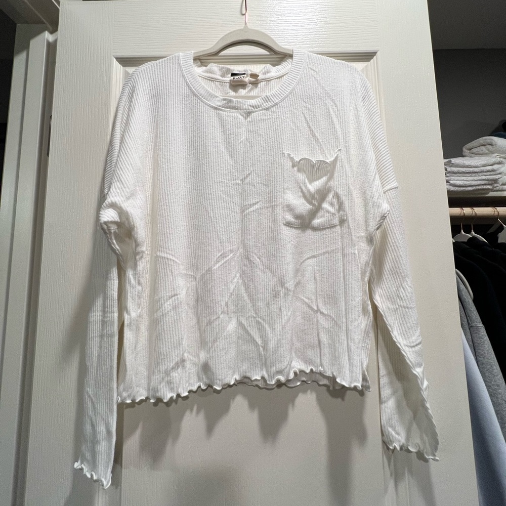 Roxy lettuce edge crop sweater size large
